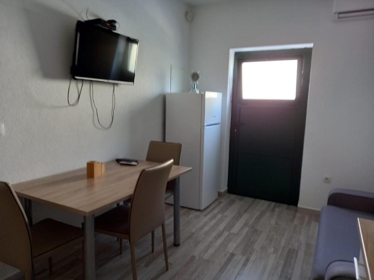Vila Rosanda Slatine Exteriör bild